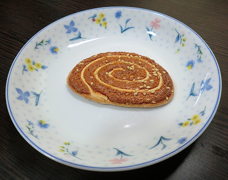 Nostalgic Traditional Singapore Chinese Biscuit 耳朵饼 (ear biscuit) Ink