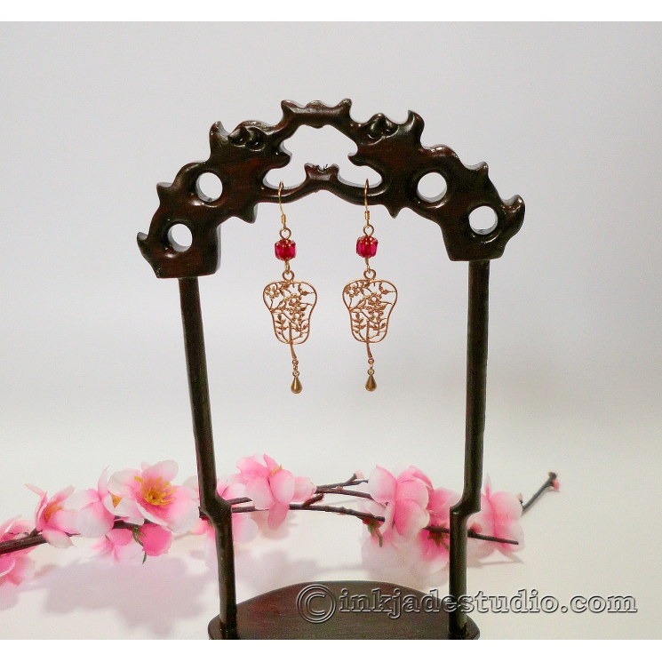 Gold Flower Filigree Chinese Fan Earrings