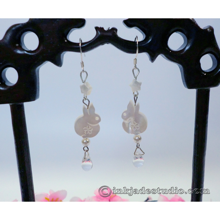 Cute White Carved Shell Bunny Earrings with Stars