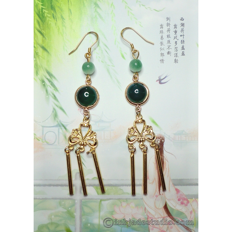 Green Jade and Agate Golden Chinese Chandelier Earrings