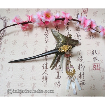 Golden Filigree Flower Wooden Chinese Hair Stick with Rose Quartz