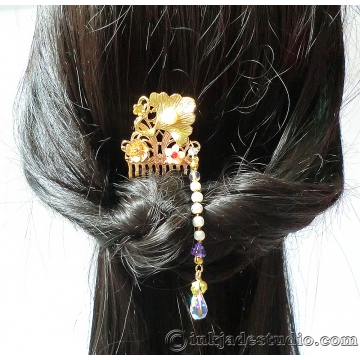 Small Golden Chinese Comb with Gingko Leaf and Freshwater Pearl