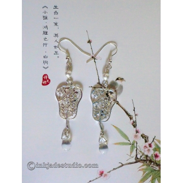 Chinese Silver Filigree Carved Fan Earrings