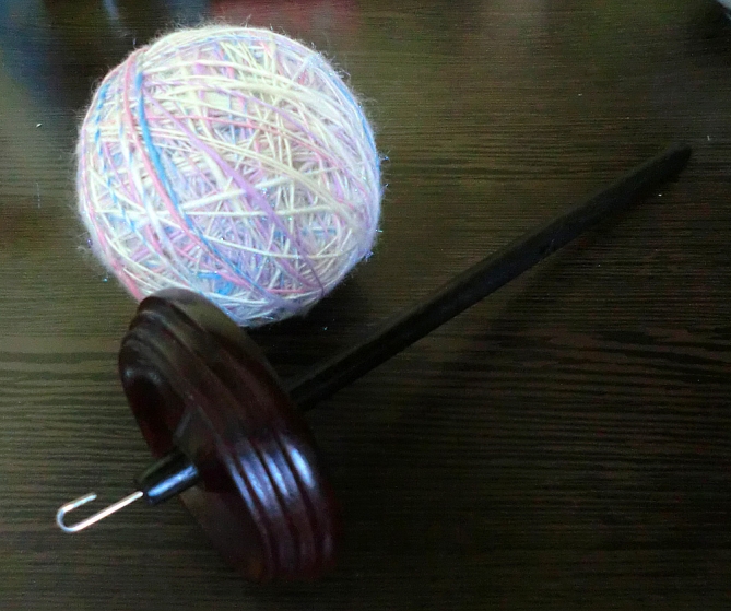Handspinning the Yarn for Unicorn Magic Scarf 3