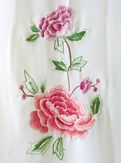 Chinese Suzhou Style Hand Embroidered Peonies Silk Scarf