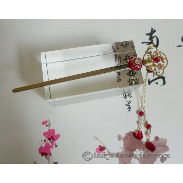 Red and Gold Flower Vase Hair Stick
