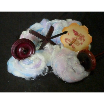 Handspinning the Yarn for Unicorn Magic Scarf 1