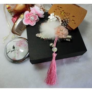 Chinese Pearl, butterfly and Peony Hairclip with Bell
