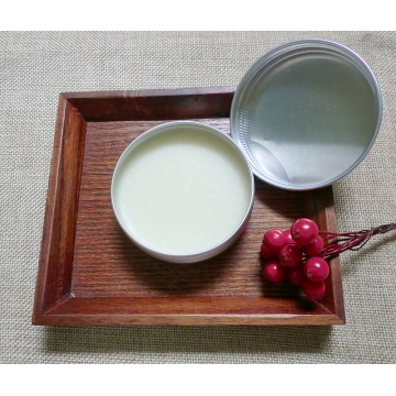 Homemade Wood Wax with Orange Essential Oil